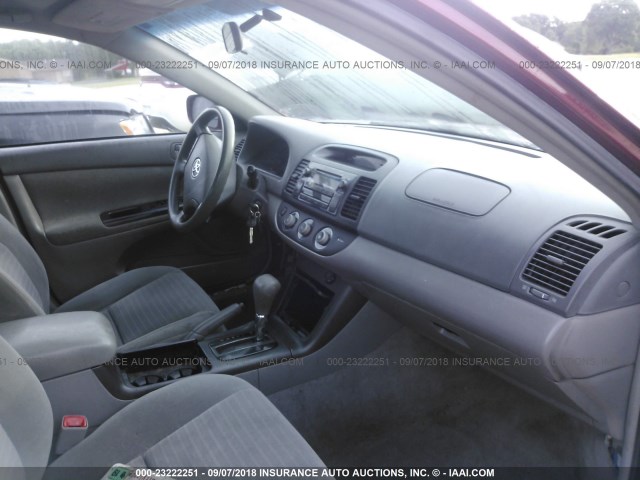 4T1BF32K45U091602 - 2005 TOYOTA CAMRY LE/XLE/SE 勃艮第红 照片 5