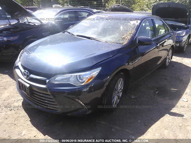4T1BF1FK1FU956526 - 2015 TOYOTA CAMRY LE/XLE/SE/XSE 蓝色 照片 2