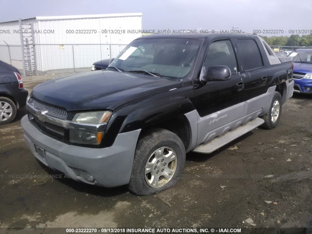 3GNEC13T12G289145 - 2002 CHEVROLET AVALANCHE C1500 BLACK photo 2