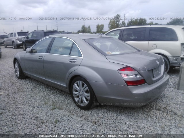 WDDNG86X69A238372 - 2009 MERCEDES-BENZ S 550 4MATIC GRAY photo 3
