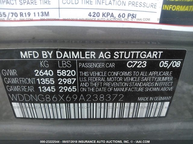 WDDNG86X69A238372 - 2009 MERCEDES-BENZ S 550 4MATIC GRAY photo 9