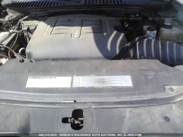 5LMFU28RX3LJ01622 - 2003 LINCOLN NAVIGATOR Champagner Foto 10