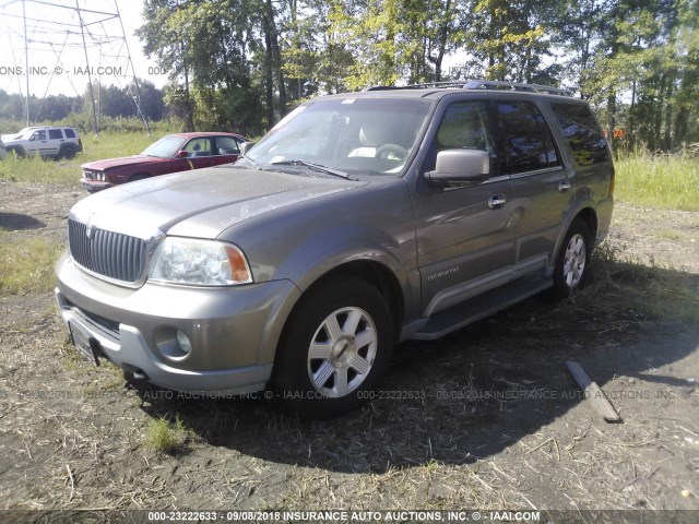 5LMFU28RX3LJ01622 - 2003 LINCOLN NAVIGATOR Champagner Foto 2