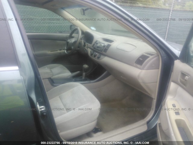4T1BE32K54U300928 - 2004 TOYOTA CAMRY LE/XLE/SE Жасыл фото 5