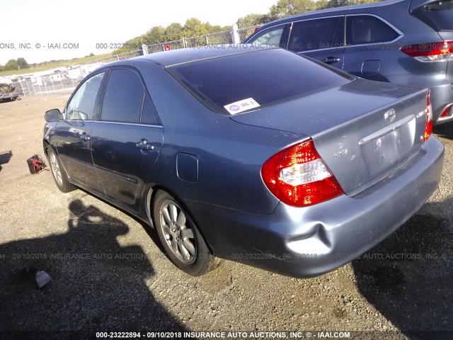 4T1BF30K92U504760 - 2002 TOYOTA CAMRY LE/XLE/SE Light Blue photo 3