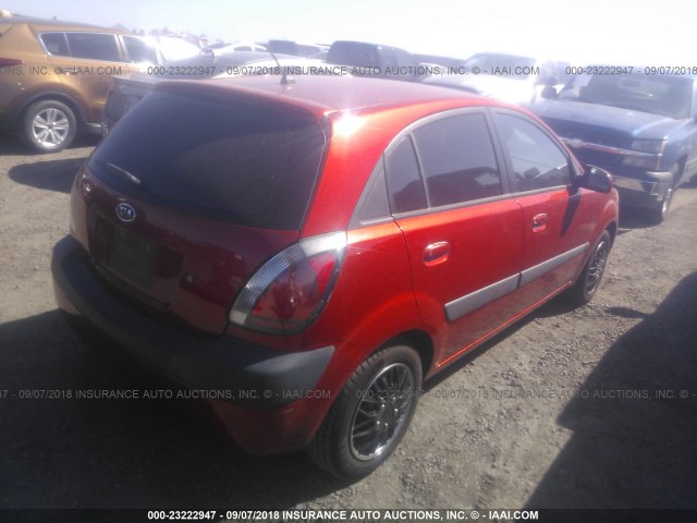 KNADE163166183079 - 2006 KIA RIO 5 RED photo 4