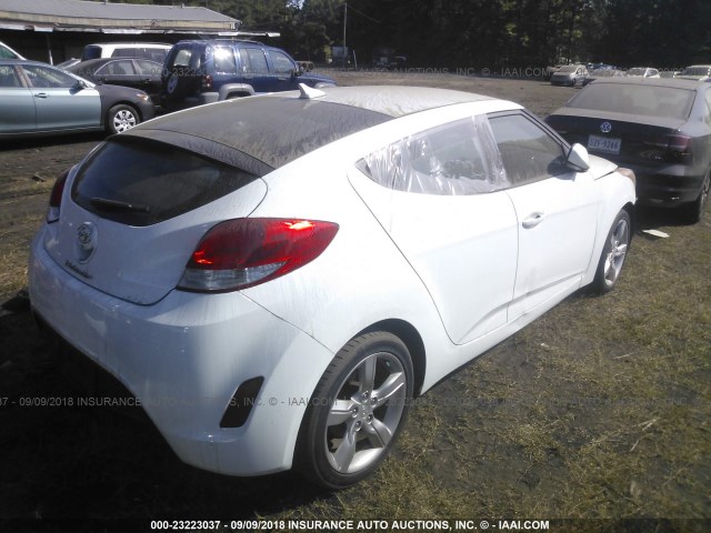 KMHTC6AD8EU207787 - 2014 HYUNDAI VELOSTER WHITE photo 4