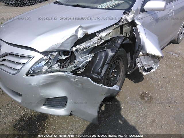4T1BF3EK0BU637593 - 2011 TOYOTA CAMRY SE/LE/XLE ვერცხლისფერი ფოტო 6