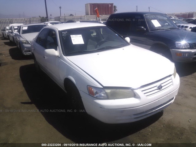 4T1BG22K6XU391491 - 1999 TOYOTA CAMRY CE/LE/XLE 白色 照片 1
