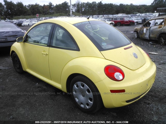 3VWPG3AG0AM011633 - 2010 VOLKSWAGEN NEW BEETLE YELLOW photo 3