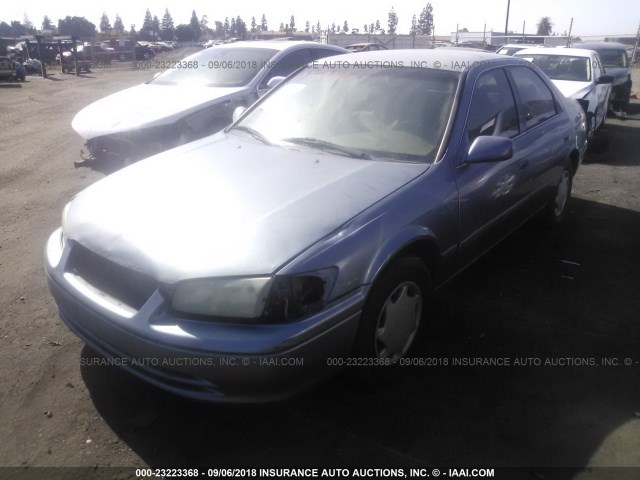 4T1BG22K6YU665340 - 2000 TOYOTA CAMRY CE/LE/XLE 浅蓝色 照片 2