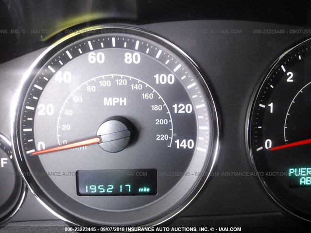 1J8HH48N86C253795 - 2006 JEEP COMMANDER BLACK photo 7