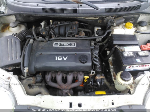 KL1TD52674B257111 - 2004 CHEVROLET AVEO SILVER photo 10