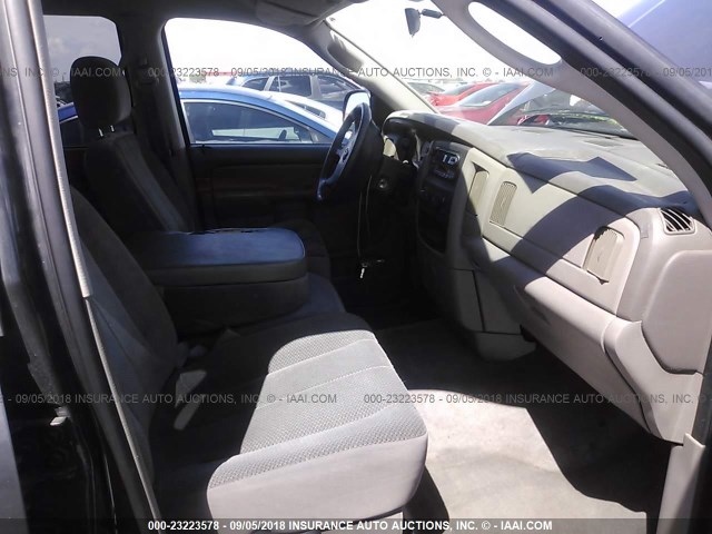 3D3KA28D13G728202 - 2003 DODGE RAM 2500 ST/SLT 灰色 照片 5