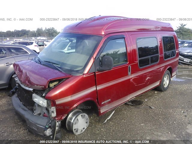 1GBFG15R911221213 - 2001 CHEVROLET EXPRESS G1500  RED photo 2