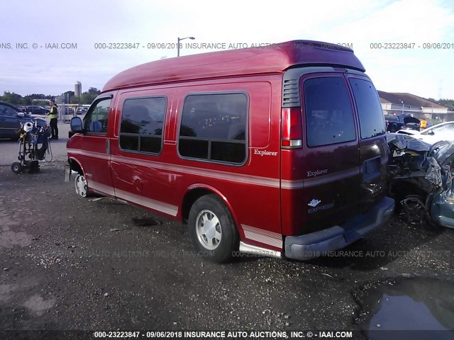 1GBFG15R911221213 - 2001 CHEVROLET EXPRESS G1500  RED photo 3