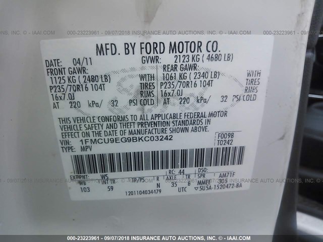 1FMCU9EG9BKC03242 - 2011 FORD ESCAPE LIMITED WHITE photo 9