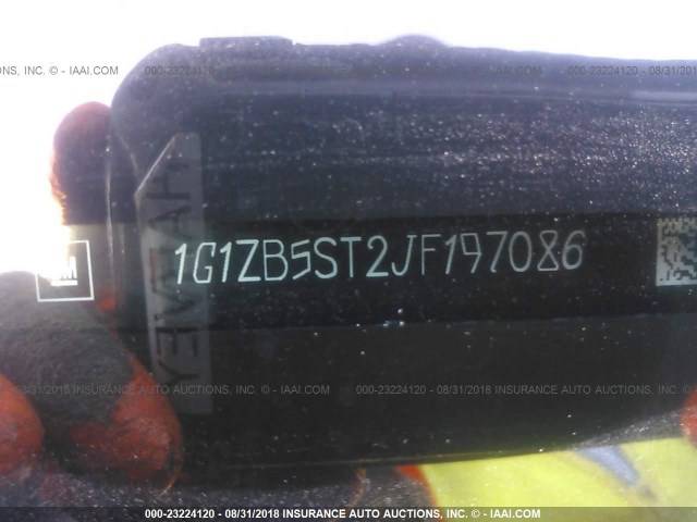 1G1ZB5ST2JF197086 - 2018 CHEVROLET MALIBU LS Gümüş foto 9