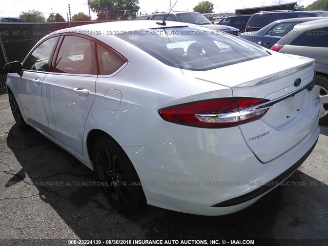 3FA6P0LU4JR248537 - 2018 FORD FUSION SE HYBRID WHITE photo 3