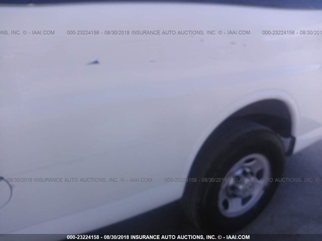 1GAZGZFG3C1151787 - 2012 CHEVROLET EXPRESS G3500 LS WHITE photo 6
