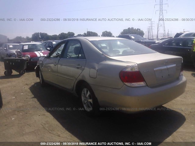 4T1BE30K95U041753 - 2005 TOYOTA CAMRY LE/XLE/SE 银色 照片 3