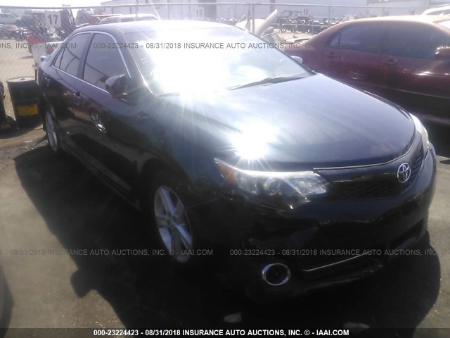 4T1BF1FK5EU365629 - 2014 TOYOTA CAMRY L/SE/LE/XLE 蓝色 照片 1