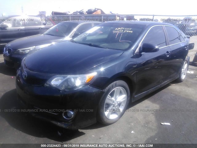 4T1BF1FK5EU365629 - 2014 TOYOTA CAMRY L/SE/LE/XLE 蓝色 照片 2