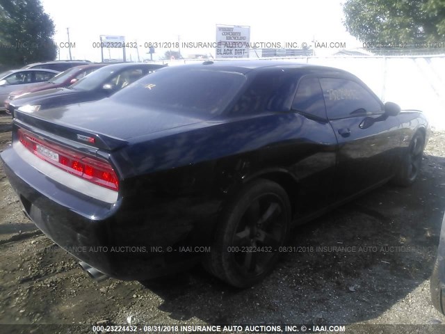 2C3CDYCJ0DH525019 - 2013 DODGE CHALLENGER SRT-8 BLACK photo 4