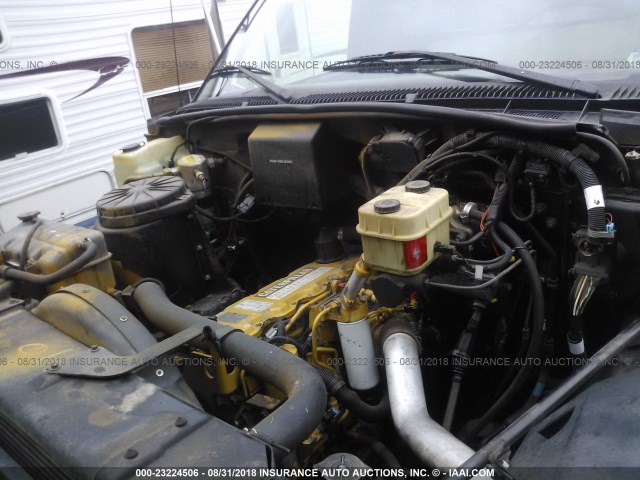 1GBJ6H1C31J503323 - 2001 CHEVROLET C-SERIES C6H042 黑色 照片 9