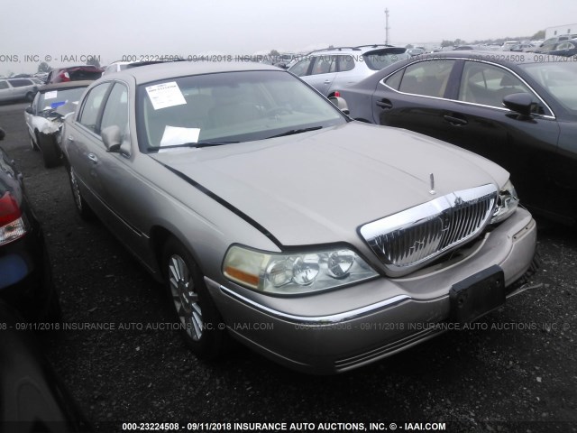 1LNHM81W63Y695613 - 2003 LINCOLN TOWN CAR EXECUTIVE BEIGE photo 1