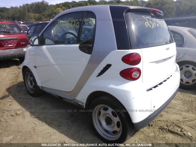 WMEEJ3BA3CK569171 - 2012 SMART FORTWO PURE/PASSION WHITE photo 3