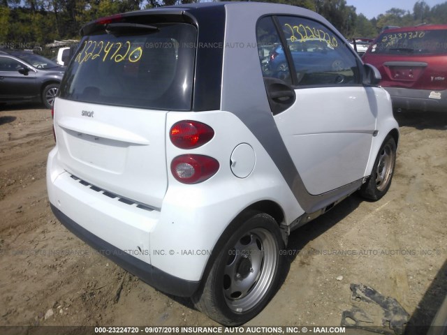 WMEEJ3BA3CK569171 - 2012 SMART FORTWO PURE/PASSION WHITE photo 4