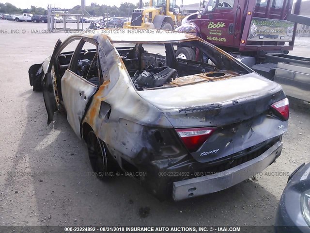 4T1BF1FK3HU746562 - 2017 TOYOTA CAMRY LE/XLE/SE/XSE 黑色 照片 3