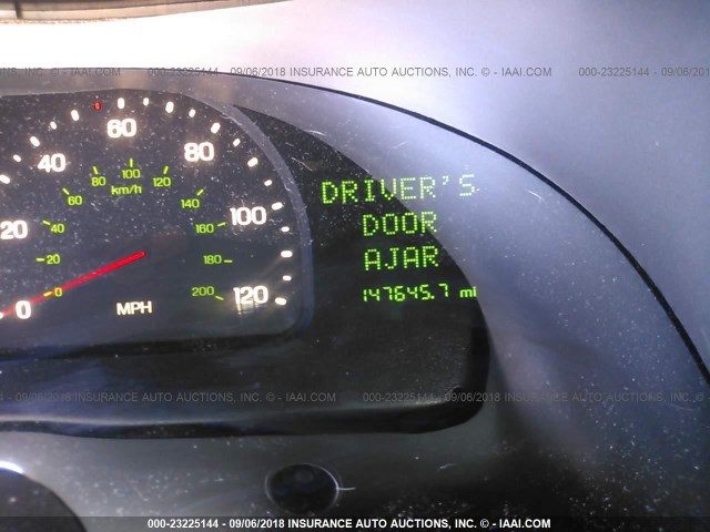 1LNHM97V8YY829971 - 2000 LINCOLN CONTINENTAL  银色 照片 7