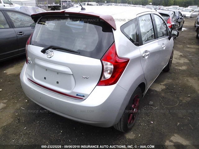 3N1CE2CP5FL384827 - 2015 NISSAN VERSA NOTE S/S PLUS/SV/SL/SR SILVER photo 4