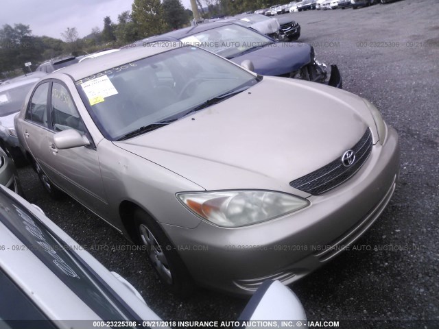 4T1BE32K62U065596 - 2002 TOYOTA CAMRY LE/XLE/SE Қоңыр фото 1