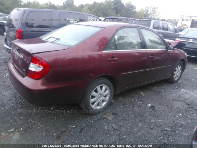 4T1BF30K62U005172 - 2002 TOYOTA CAMRY LE/XLE/SE Марун фото 4