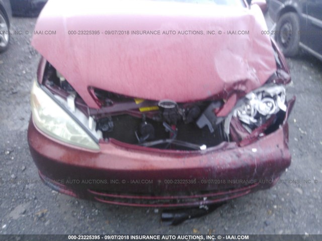 4T1BF30K62U005172 - 2002 TOYOTA CAMRY LE/XLE/SE Марун фото 6