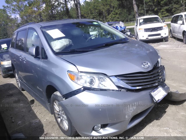 5TDYK3DCXCS235252 - 2012 TOYOTA SIENNA XLE/LIMITED SILVER photo 1