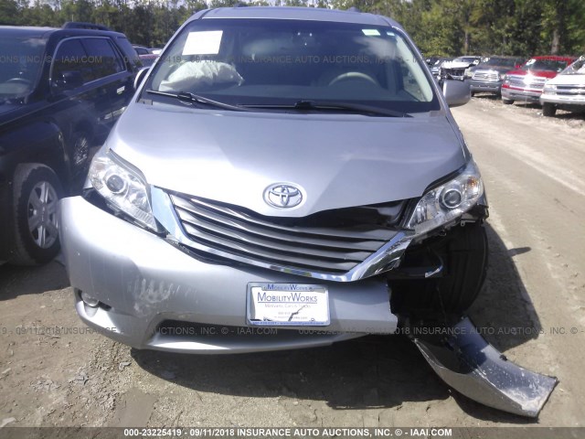 5TDYK3DCXCS235252 - 2012 TOYOTA SIENNA XLE/LIMITED SILVER photo 6