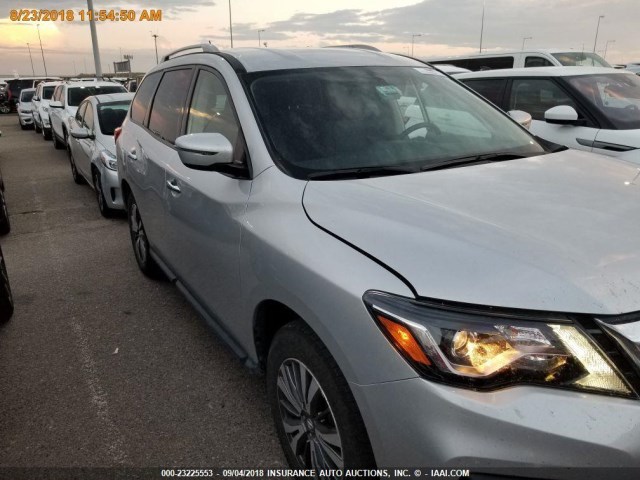 5N1DR2MM2JC615032 - 2018 NISSAN PATHFINDER S/SV/SL/PLATINUM SILVER photo 15
