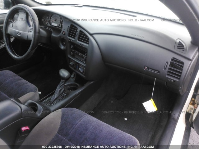 2G1WW12E939414369 - 2003 CHEVROLET MONTE CARLO LS თეთრი ფოტო 5
