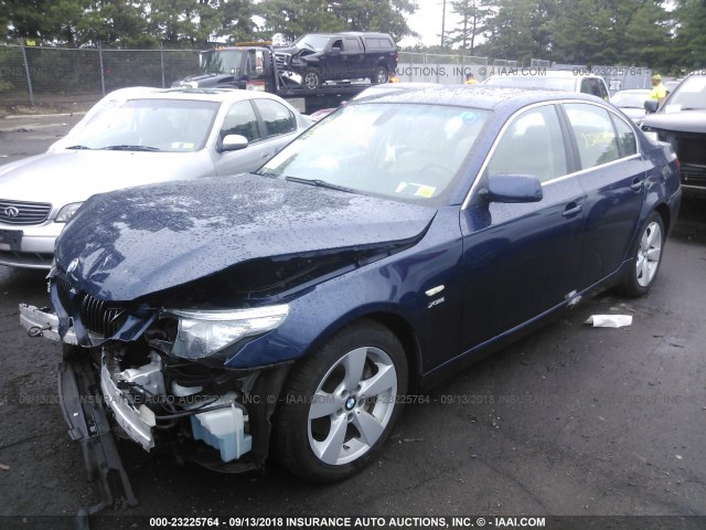 WBANV13599C151688 - 2009 BMW 528 XI BLUE photo 2