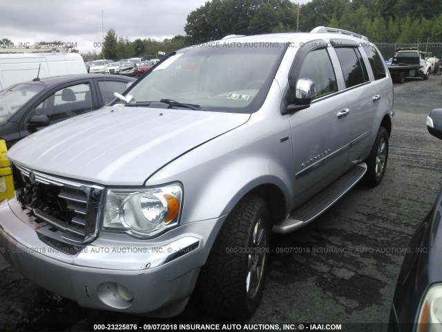 1A8HW58N18F147167 - 2008 CHRYSLER ASPEN LIMITED SILVER photo 2