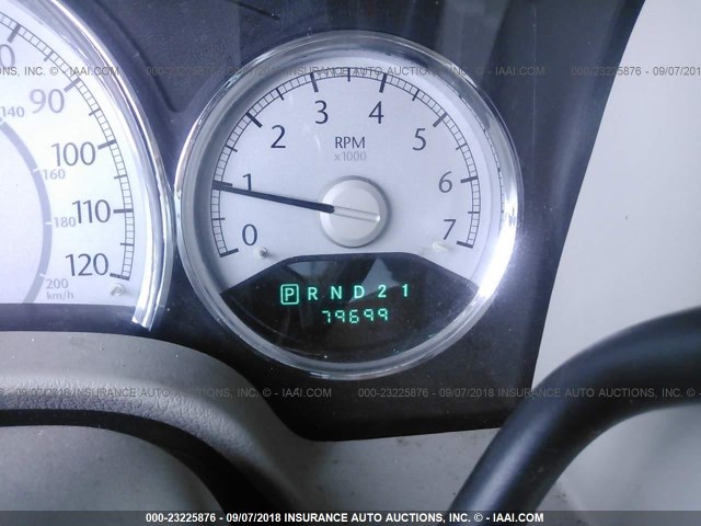 1A8HW58N18F147167 - 2008 CHRYSLER ASPEN LIMITED SILVER photo 7