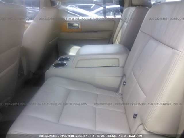 5LMFU27527LJ05278 - 2007 LINCOLN NAVIGATOR Schwarz Foto 8