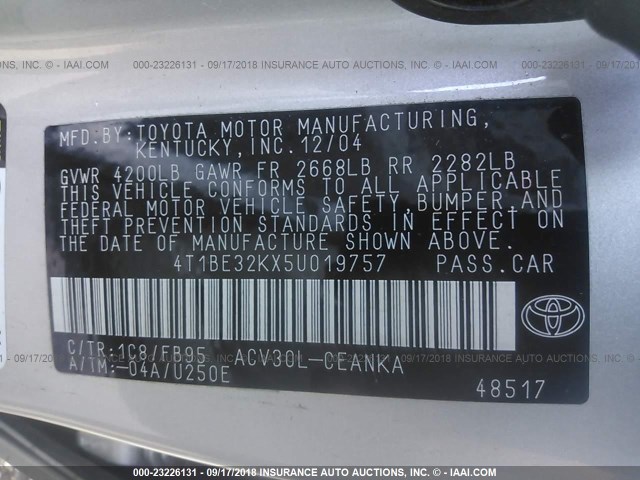 4T1BE32KX5U019757 - 2005 TOYOTA CAMRY LE/XLE/SE Күміс фото 9