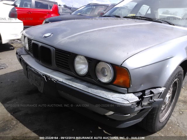 WBAHD2311PBF74886 - 1993 BMW 535 I AUTOMATIC GRAY photo 6