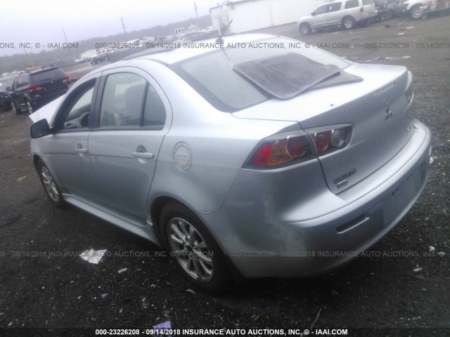 JA32V2FW9CU021345 - 2012 MITSUBISHI LANCER SE SILVER photo 3