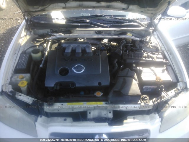 JN1DA31D82T415637 - 2002 NISSAN MAXIMA GLE/GXE/SE WHITE photo 10